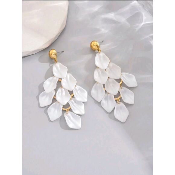 White Geometric Tassel & Leaf Dangle Earrings for Women -Simple & Elegant Design - Picture 7 of 8